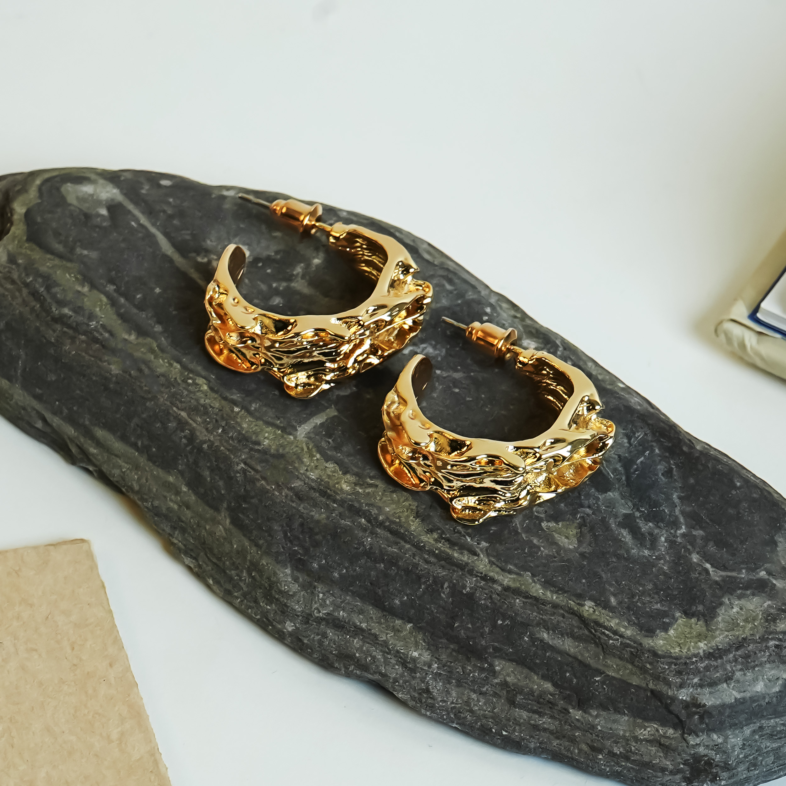 Maverick Hoop Earrings - Gold-Plated Statement Piece