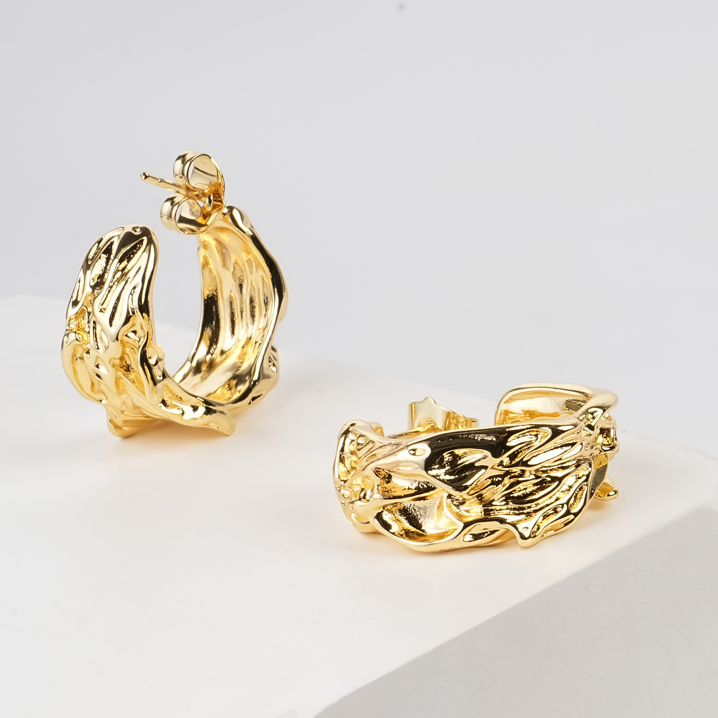 Fayah Whispering Textured Hoops