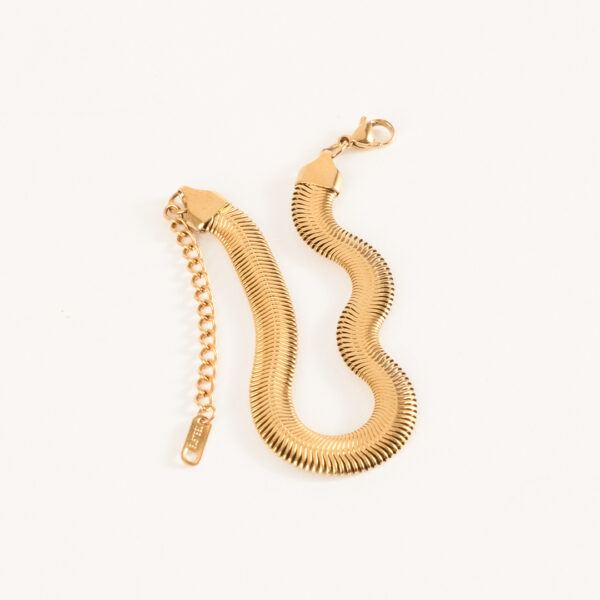 Serpentine Gold Ripple Bracelet