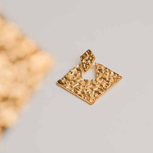 Chloe Midnight Square Earrings